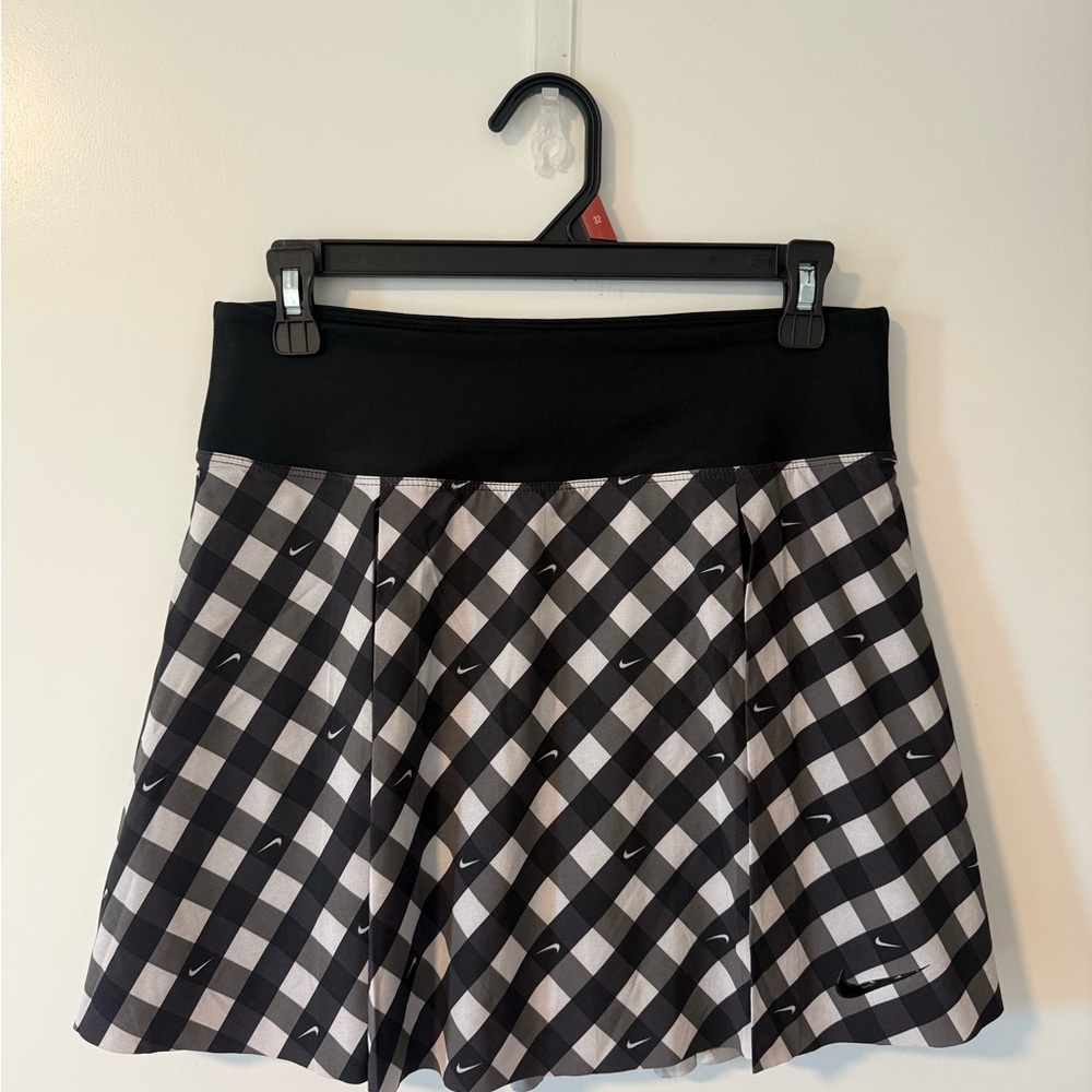 Nike Black and White Skater Mini Skirt
